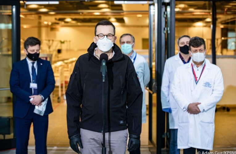 Premier: Szpital tymczasowy na Stadionie Narodowym uruchomiony