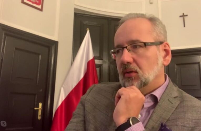 Minister zdrowia: Maseczki, być może, definitywnie w ogóle nie znikną
