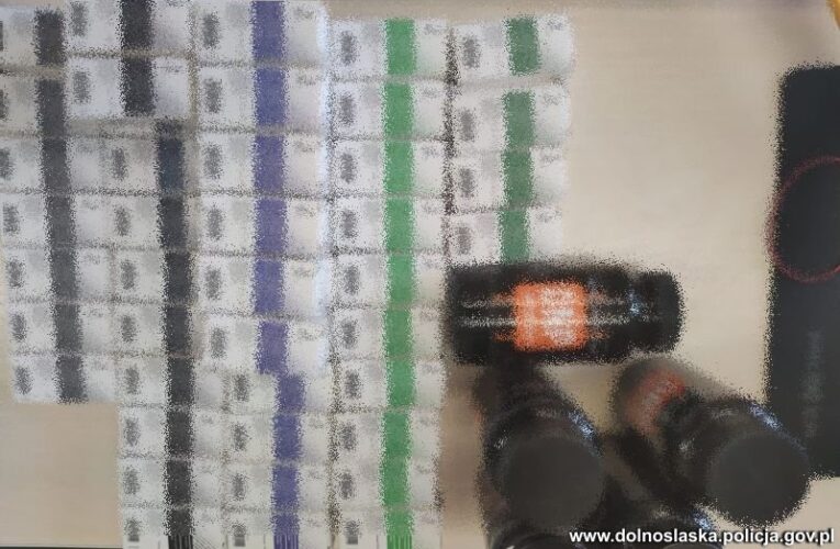 Policjanci zabezpieczyli ponad 15 tys. sztuk środków na potencję oraz sterydów anabolicznych