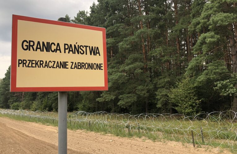 Trudna sytuacja na granicy polsko-białoruskiej. Zawieszenie ruchu granicznego w Kuźnicy