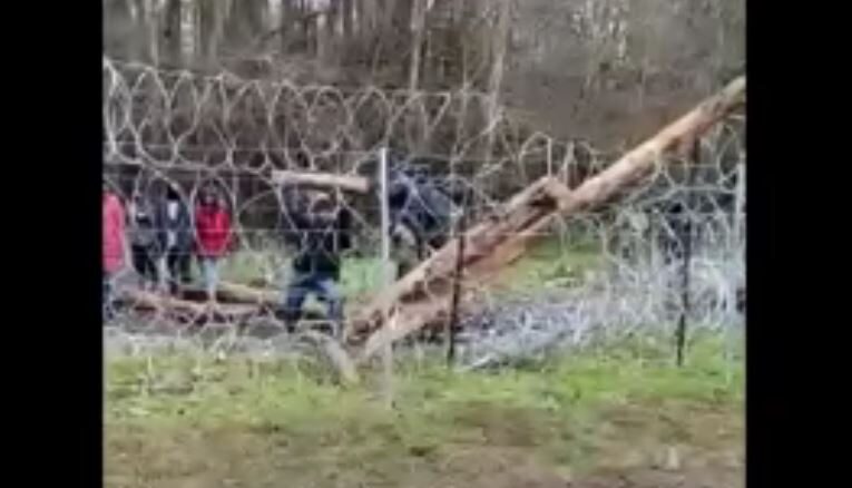 Siłowo forsowali granicę polsko-białoruską [NAGRANIE W ARTYKULE]