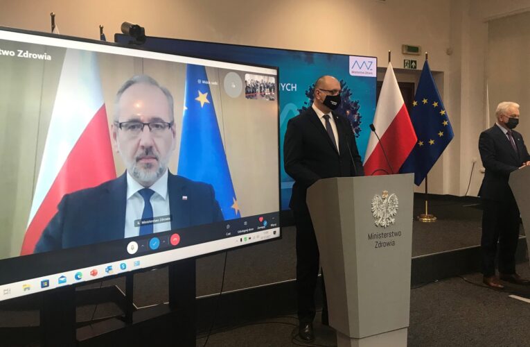 Niedzielski: Od marca obowiązek szczepienia dla medyków, nauczycieli i służb mundurowych. Od grudnia nauka zdalna i wprowadzenie nowych obostrzeń