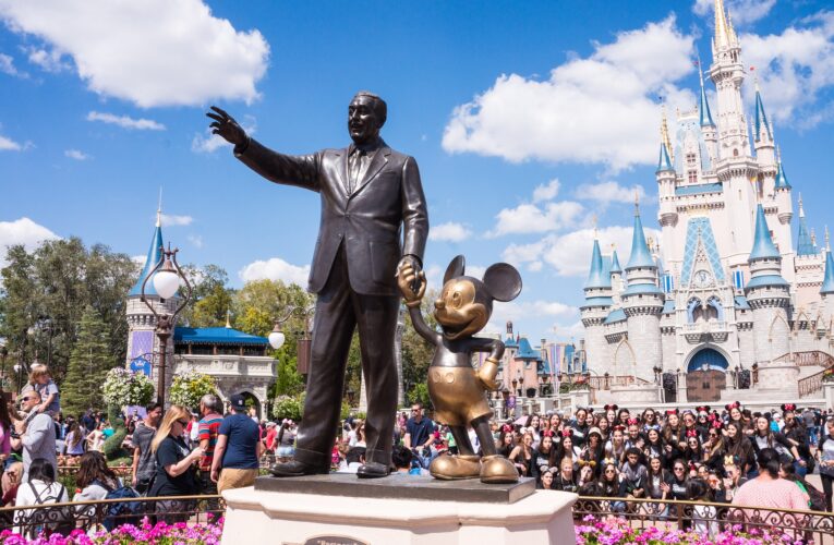 Pracownicy Disneya na Florydzie aresztowani za handel ludźmi